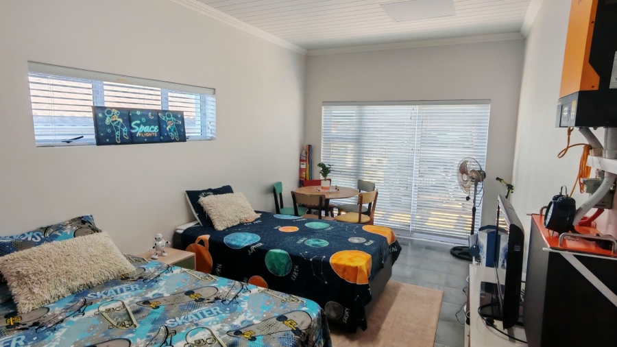 3 Bedroom Property for Sale in Tergniet Western Cape